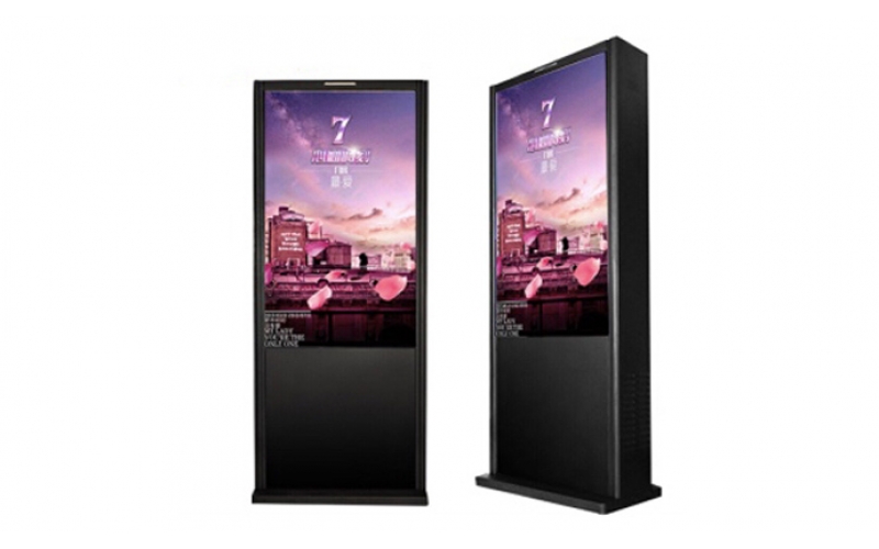 落地戶外廣告機